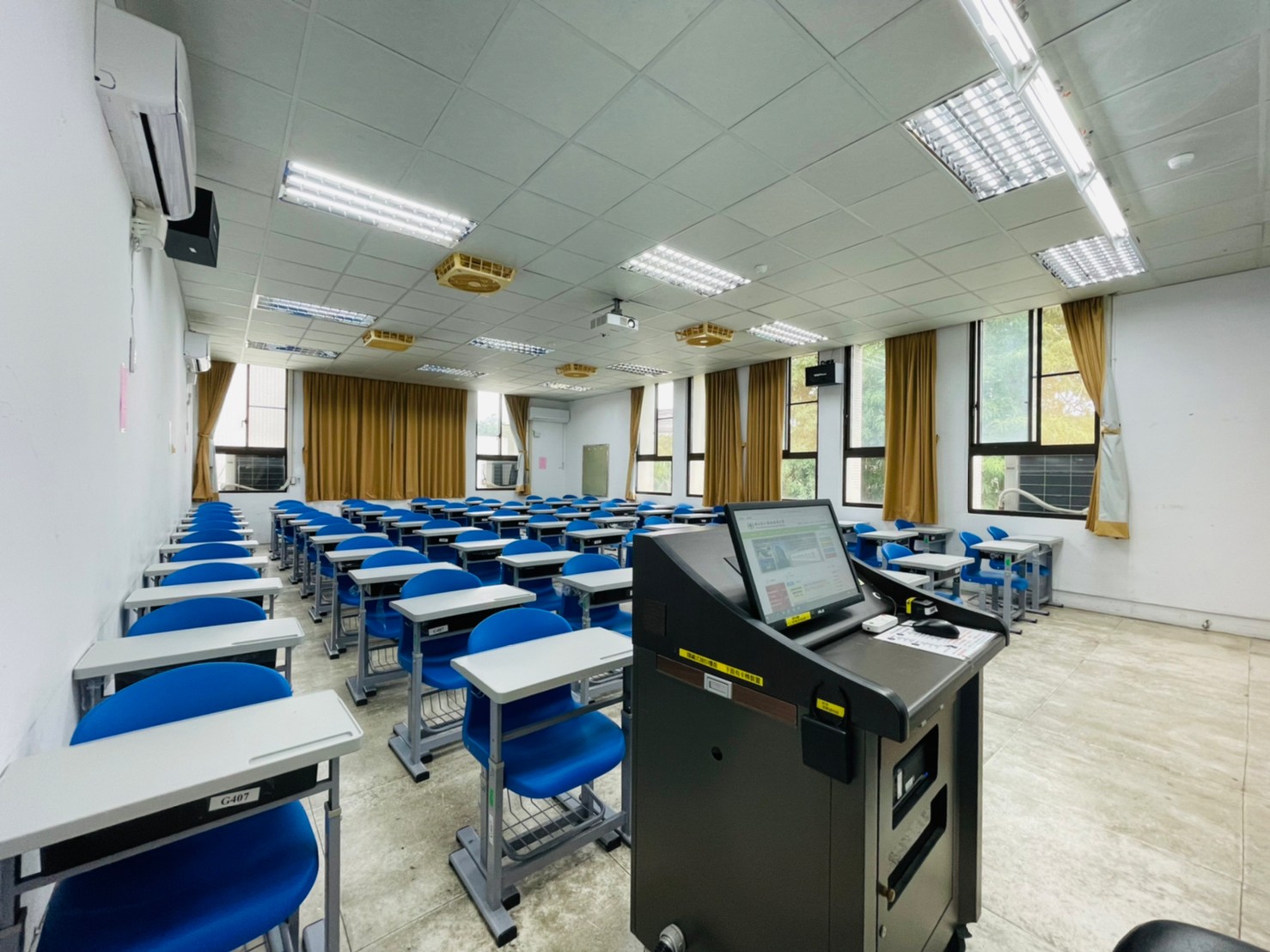 [校本部] 教學大樓 G407普通教室 圖片3